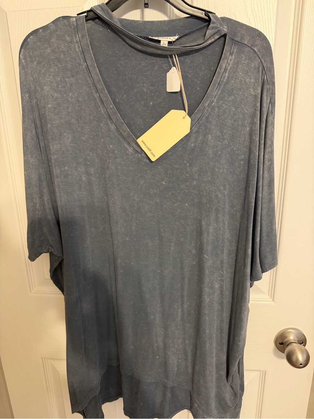 JODIFL Washed Oversized V-Neck Tunic
